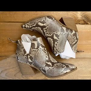 Scoop Women’s Block Heel Snake Print Cutout Bootie